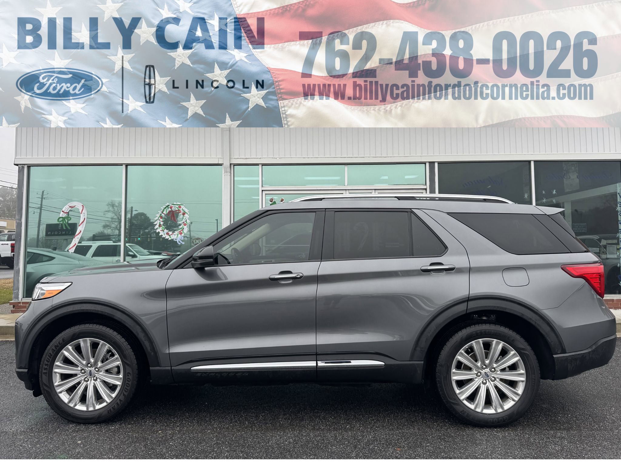 2023 Ford Explorer Limited's photo