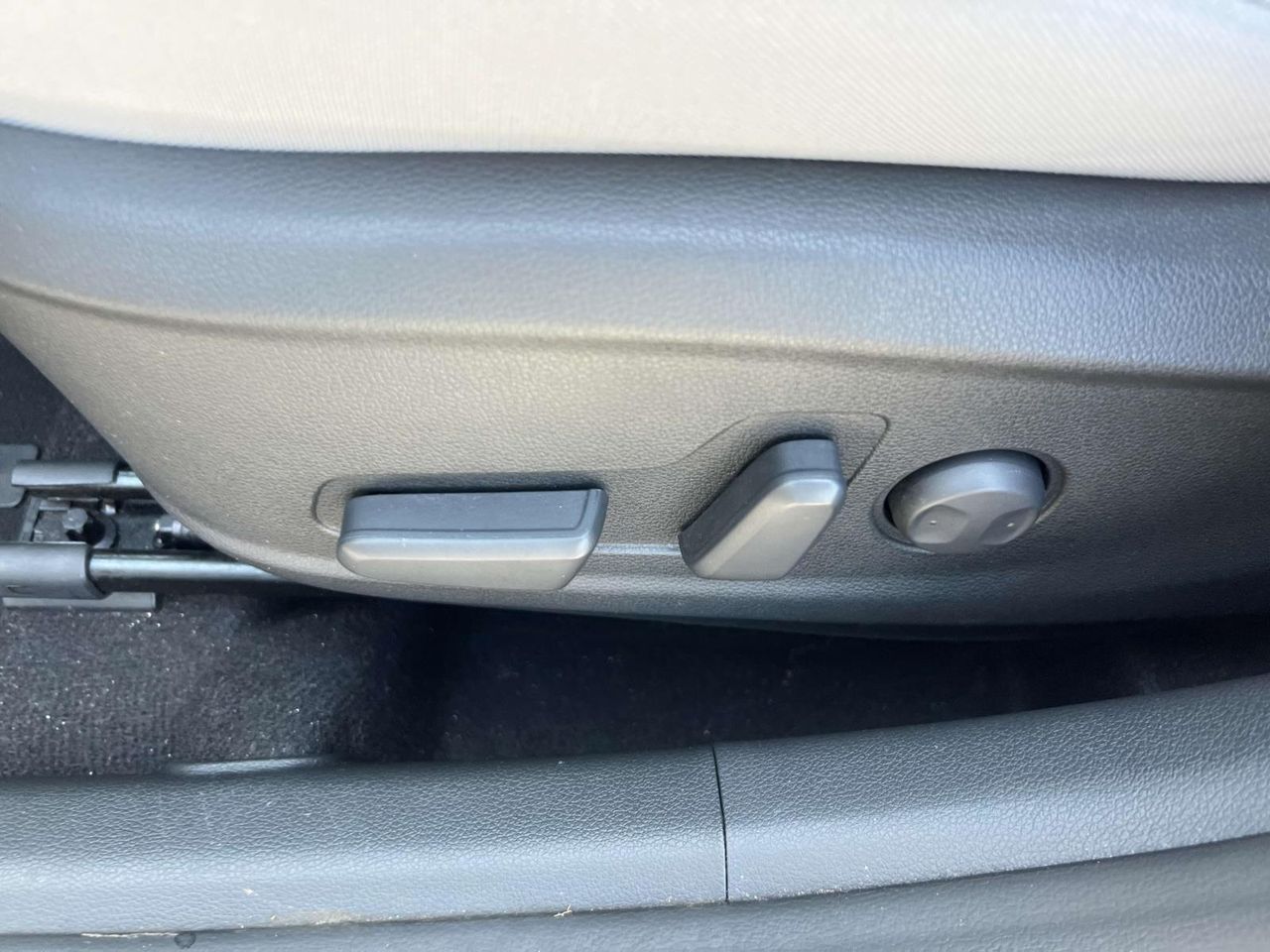 2023 Hyundai Kona SEL photo 13
