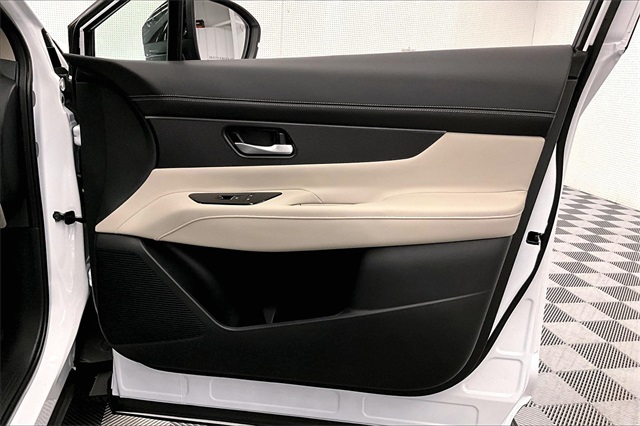 2025 Nissan Murano SV photo 28