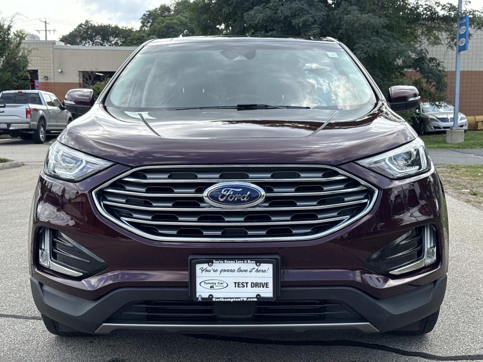 2020 Ford Edge SEL photo 2