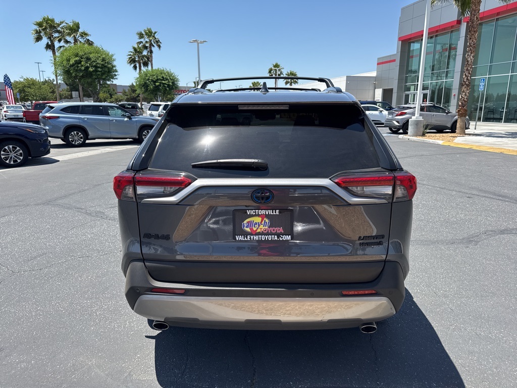 2022 Toyota RAV4 Hybrid Limited photo 3
