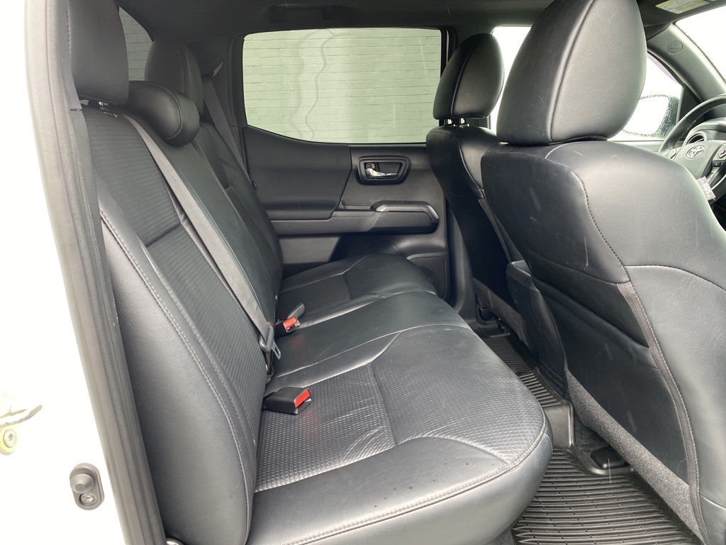 2020 Toyota Tacoma TRD Off-Road photo 10