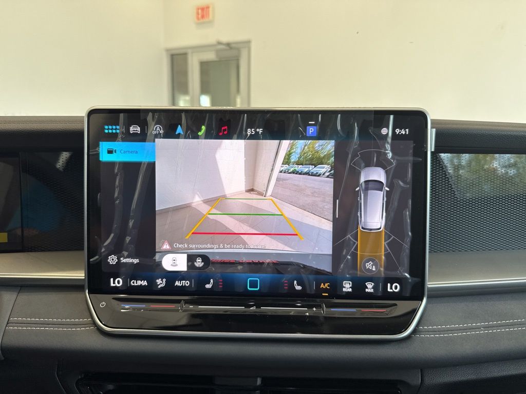 2025 Volkswagen Tiguan SE photo 23