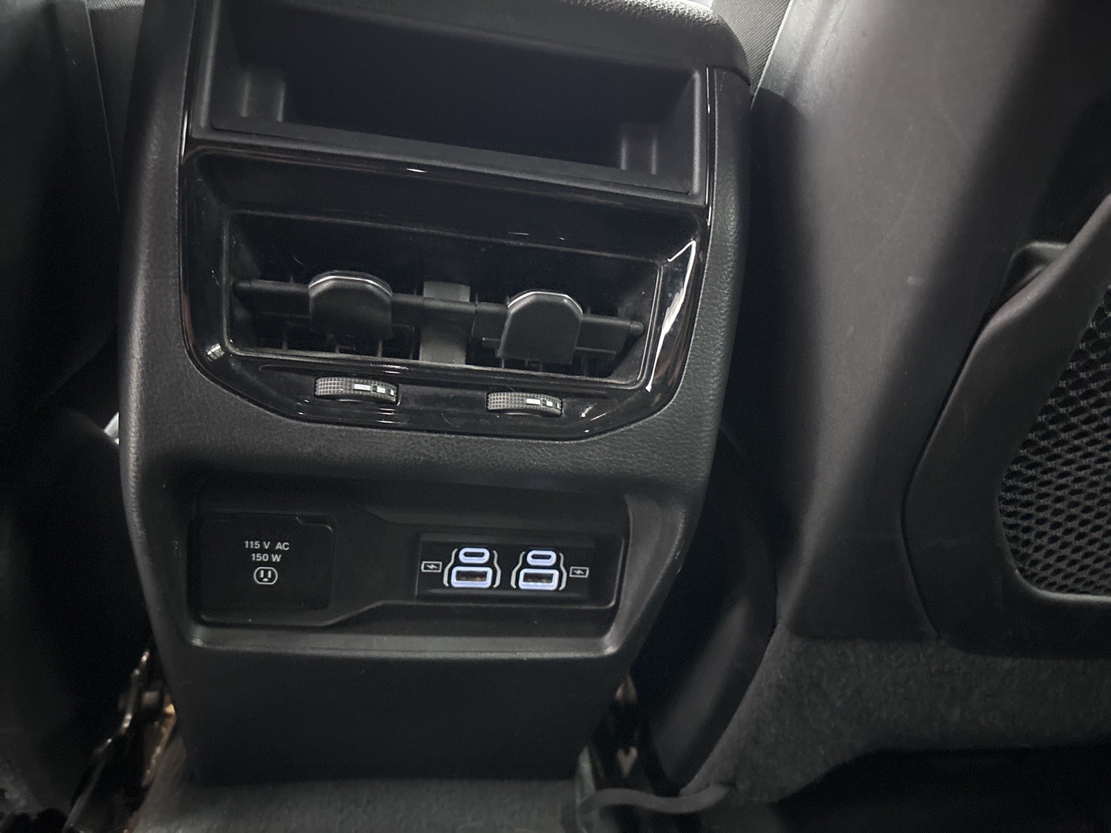 2023 Jeep Grand Cherokee Altitude photo 18