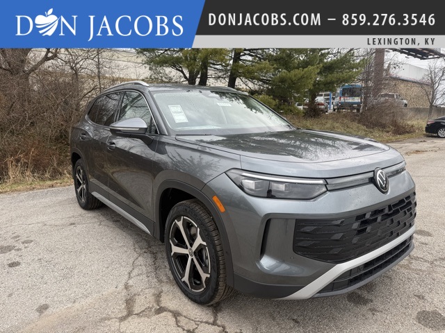 2026 Volkswagen Tiguan SE's photo