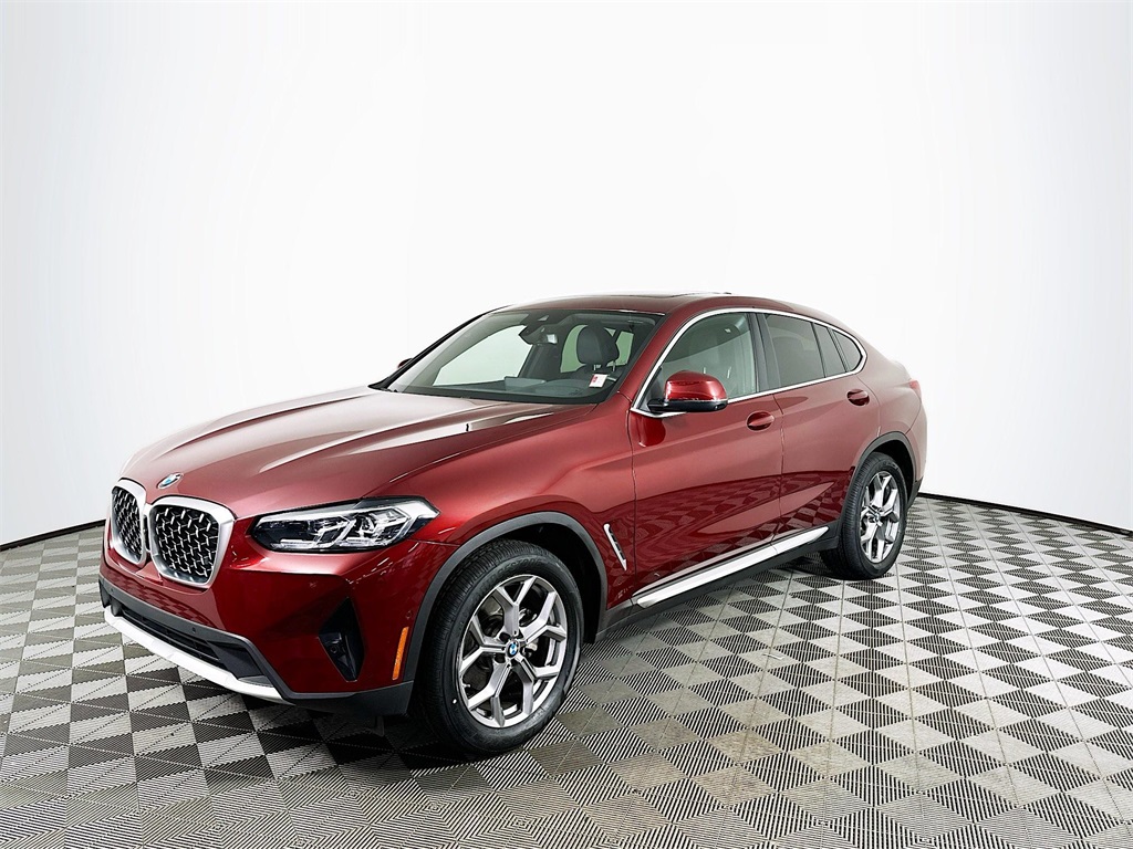 2025 BMW X4 30i's photo