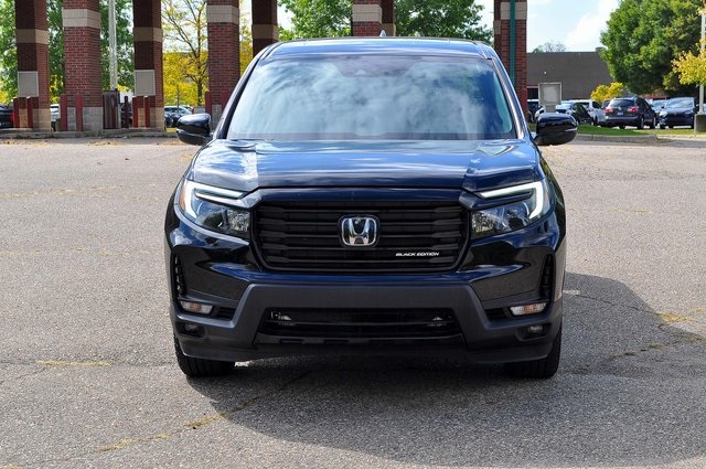 2022 Honda Ridgeline Black Edition photo 8