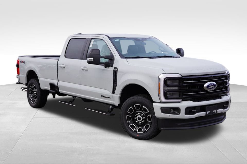 2026 Ford F-250 Super Duty Platinum's photo