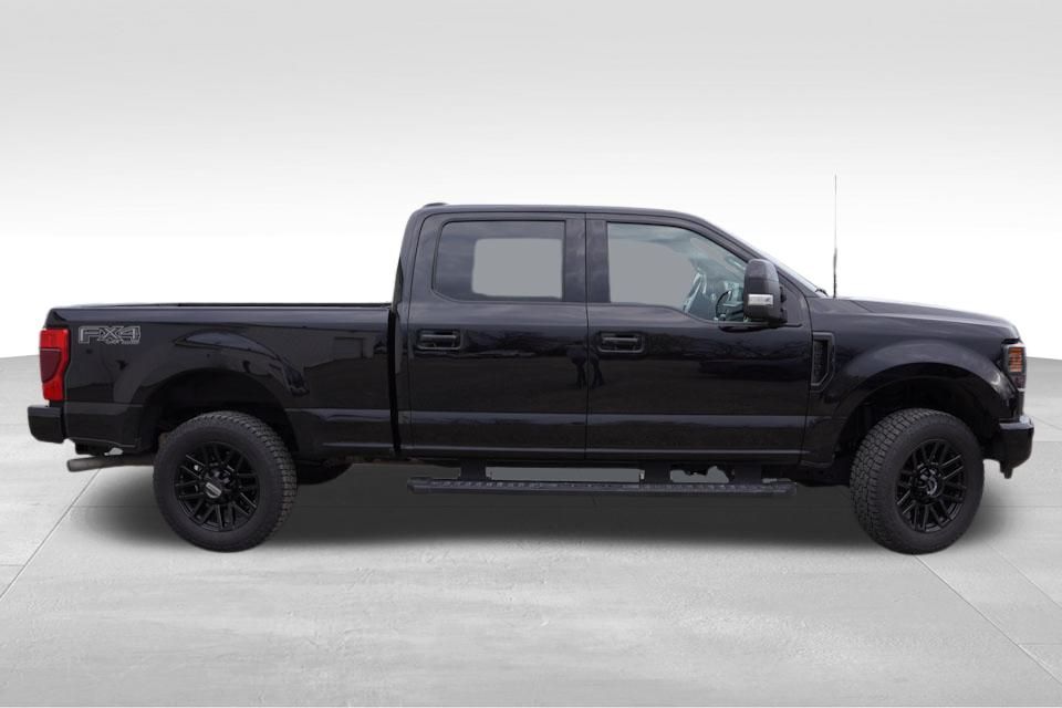 2022 Ford F-250 photo 2