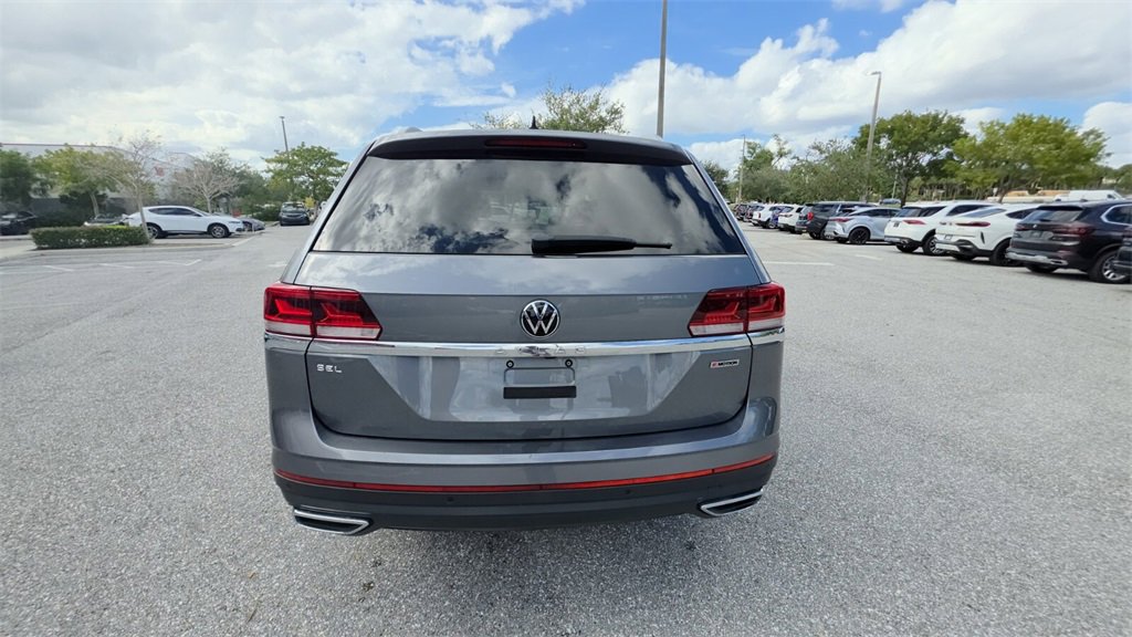 2022 Volkswagen Atlas SEL photo 3