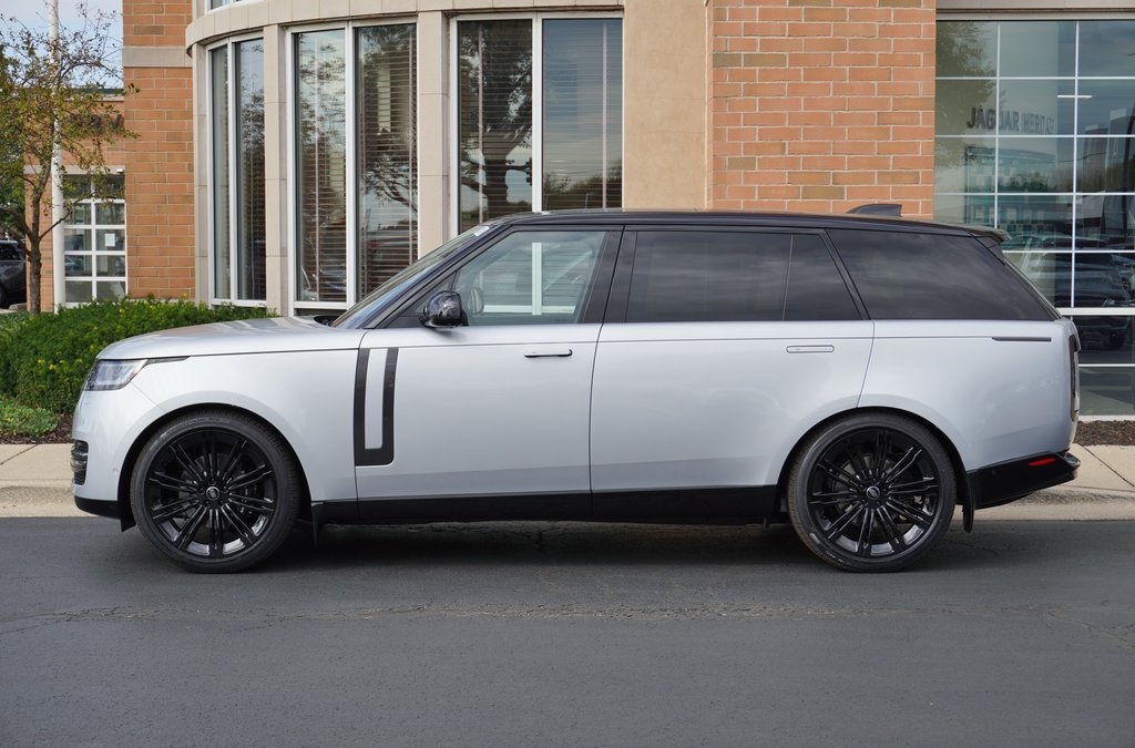 2025 LAND ROVER RANGE ROVER - Image 1