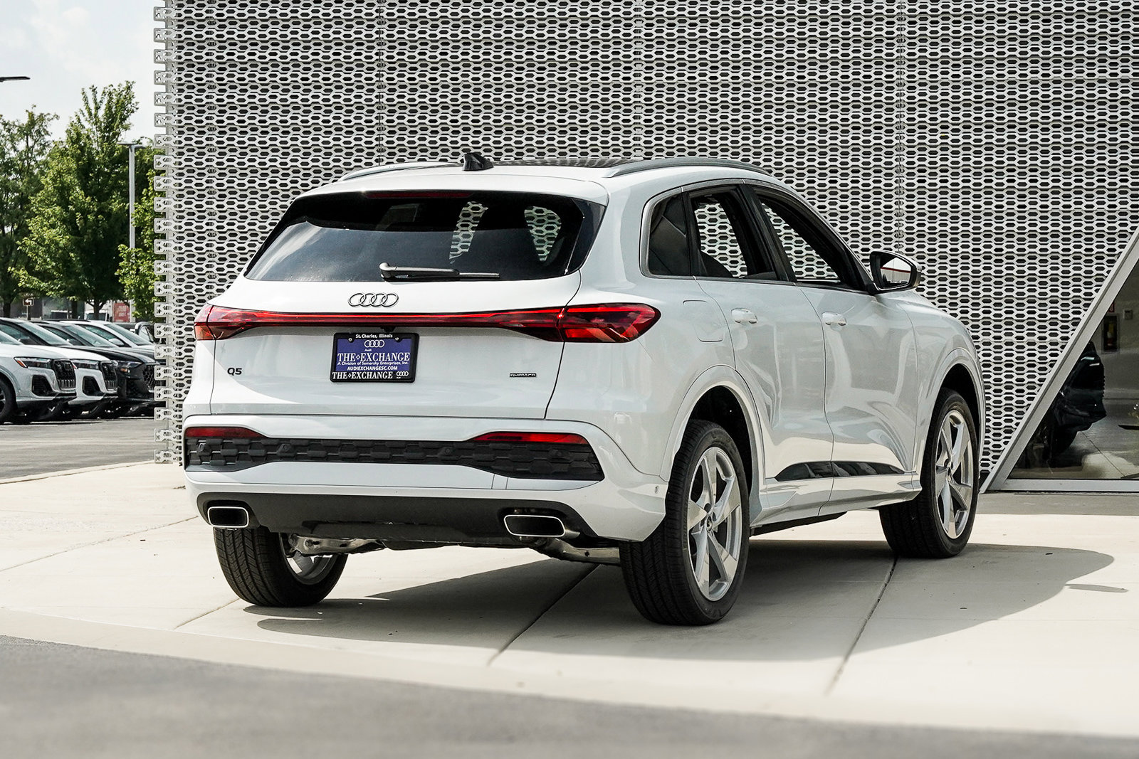 2025 Audi Q5 Premium Plus photo 3