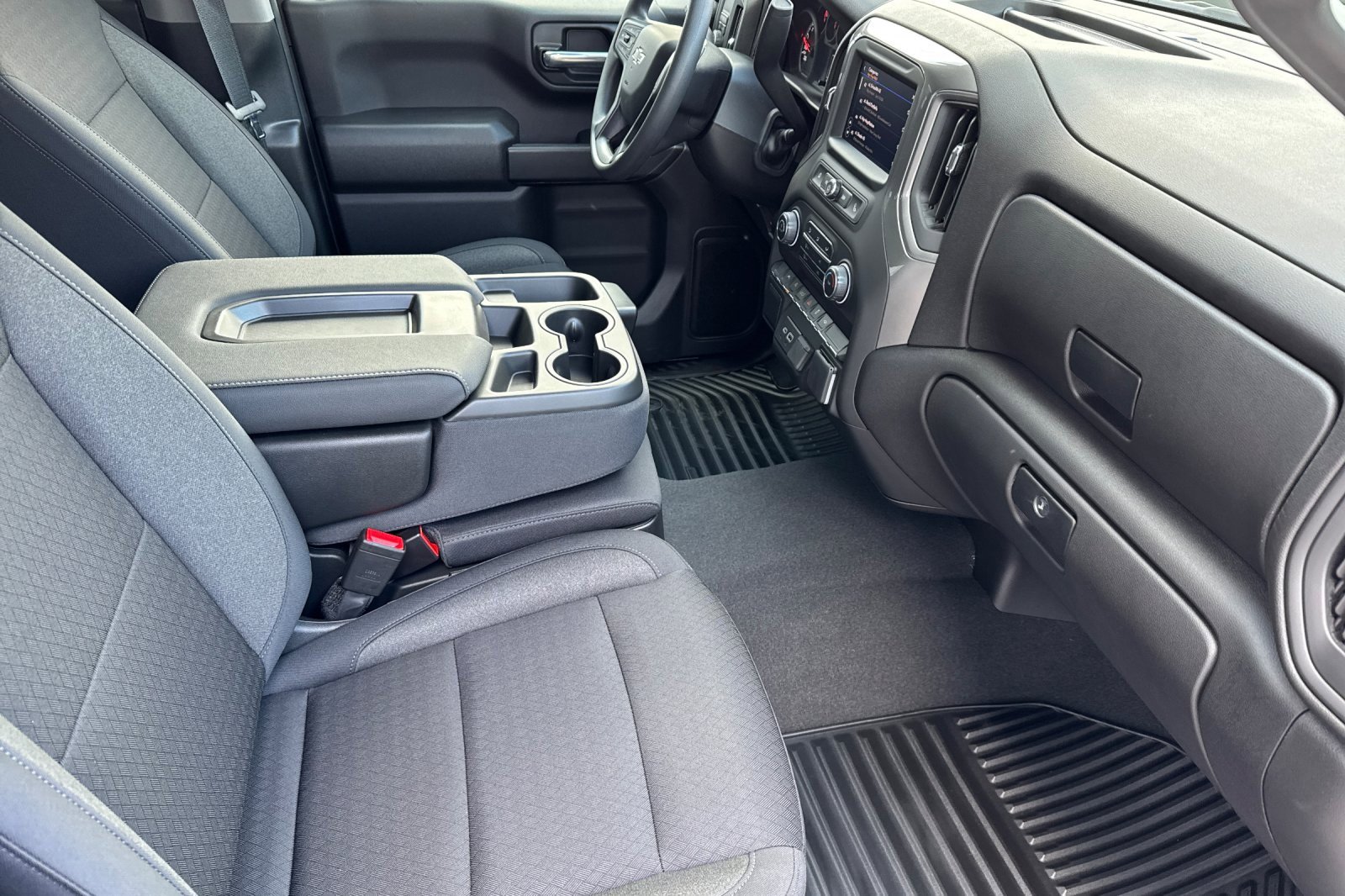 2025 Chevrolet Silverado 1500 Custom photo 15