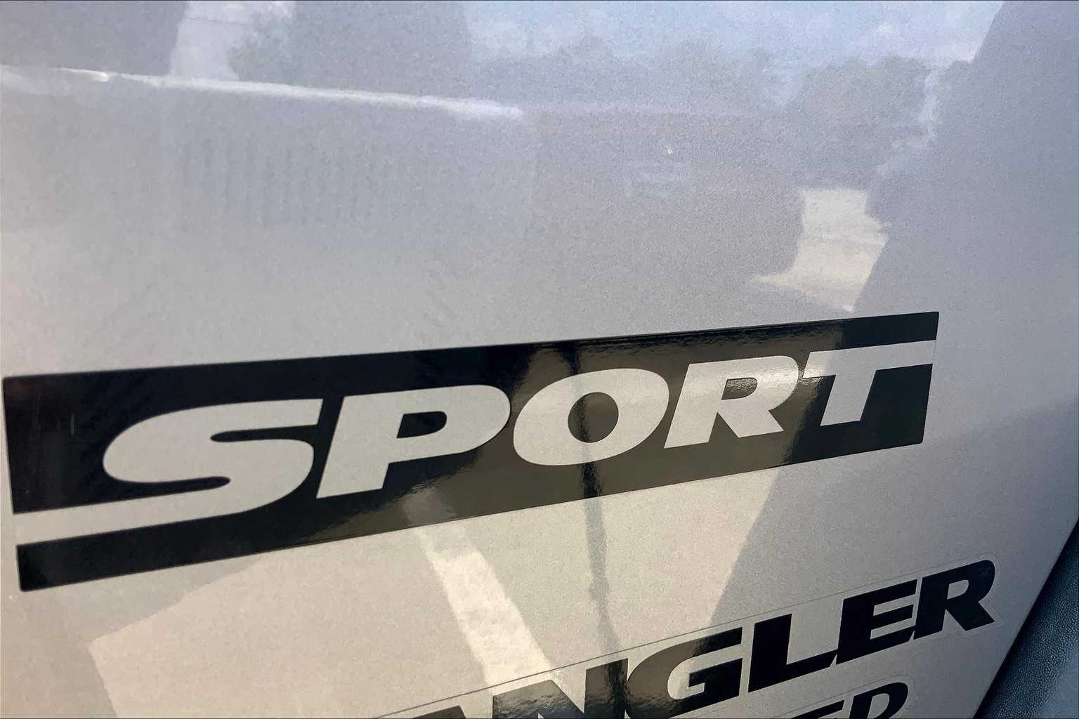 2016 Jeep Wrangler Unlimited Sport photo 27