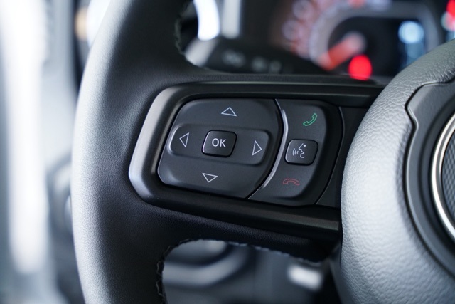 2025 Jeep Gladiator Sport photo 4