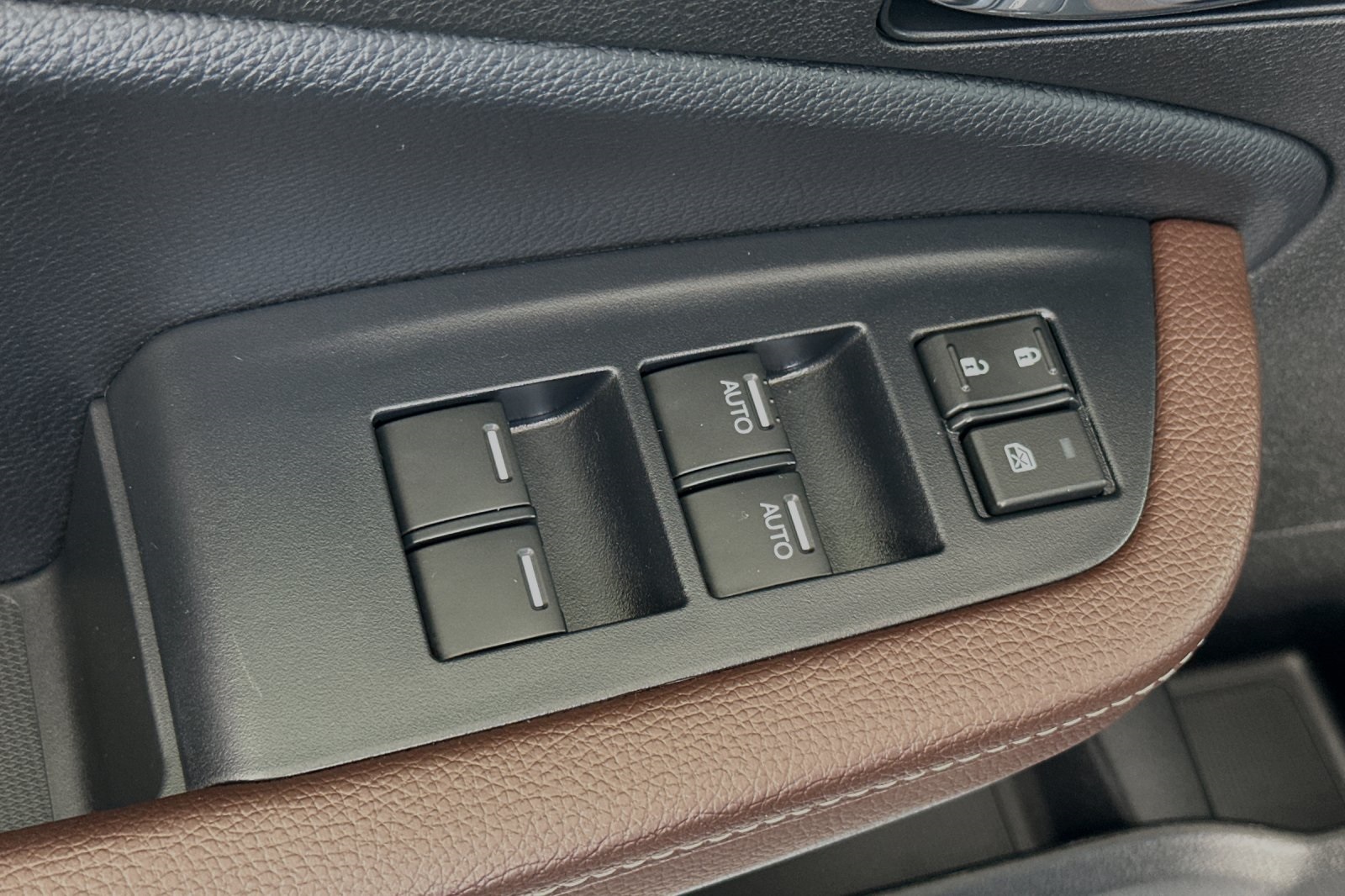 2025 Honda Ridgeline RTL photo 10