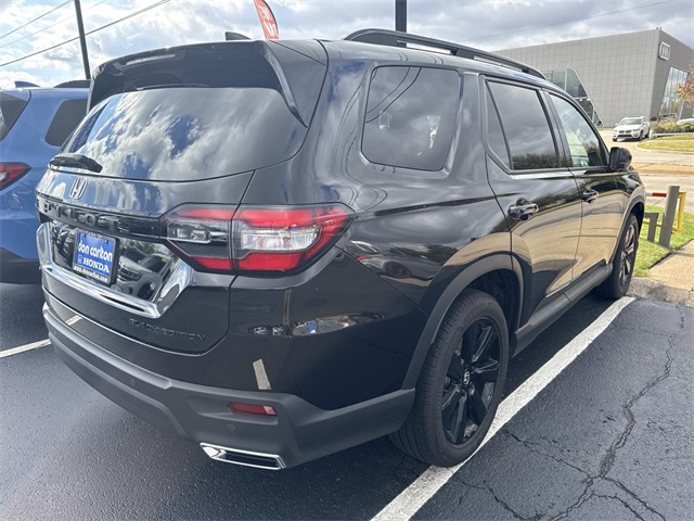 2025 Honda Pilot Black Edition photo 4
