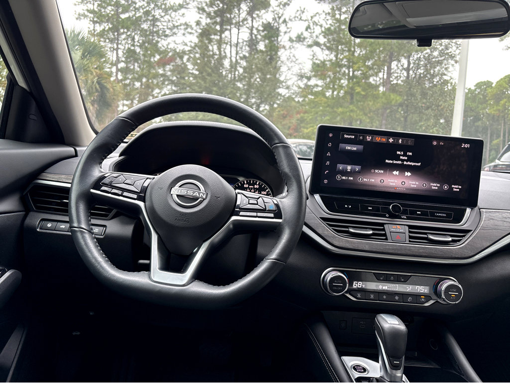 2024 Nissan Altima 2.5 SL photo 3