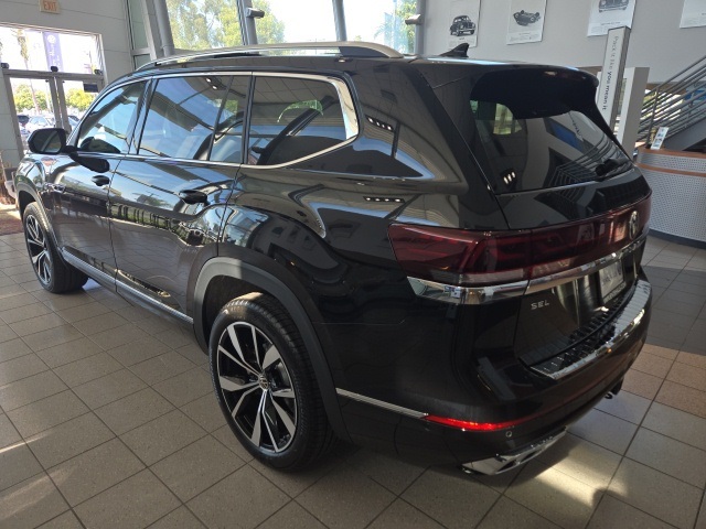 2025 Volkswagen Atlas SEL Premium R-Line photo 6