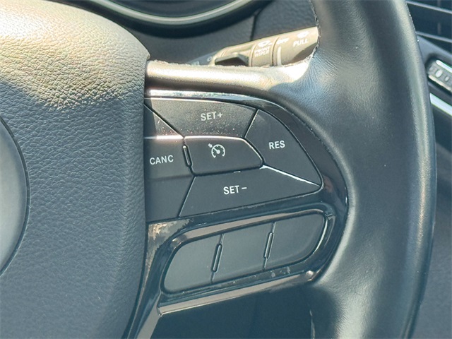2020 Jeep Cherokee Altitude photo 29