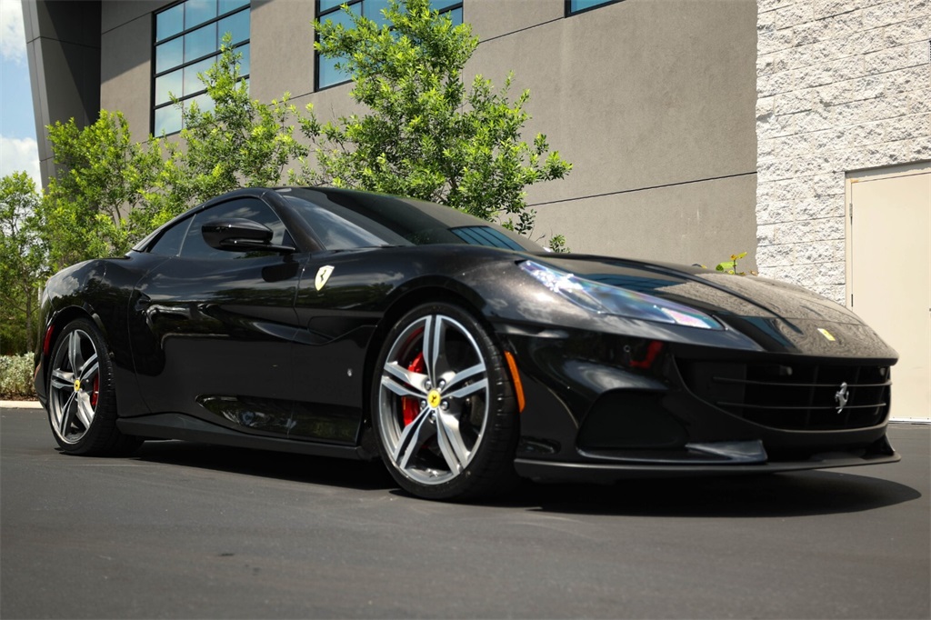 Certified Used 2022 Ferrari Base image 9