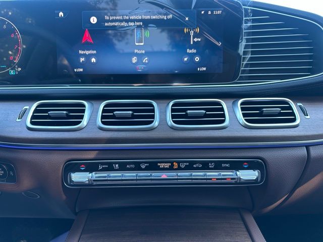 2026 Mercedes Benz GLS 450 4MATIC photo 34