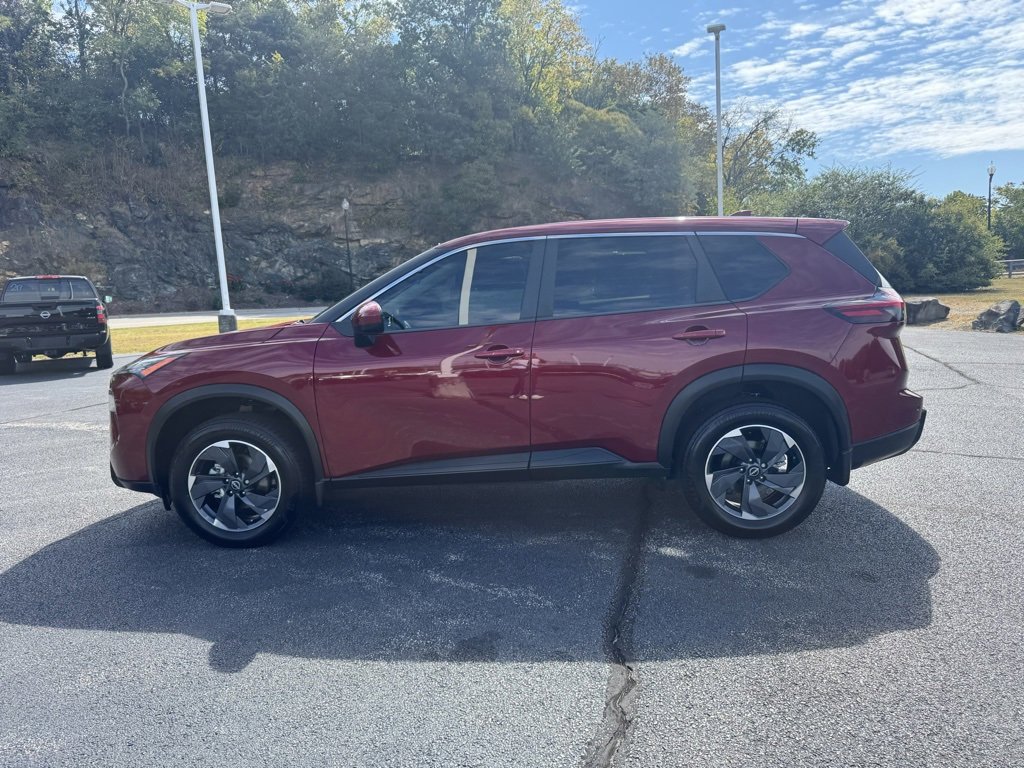 2025 Nissan Rogue SV photo 3