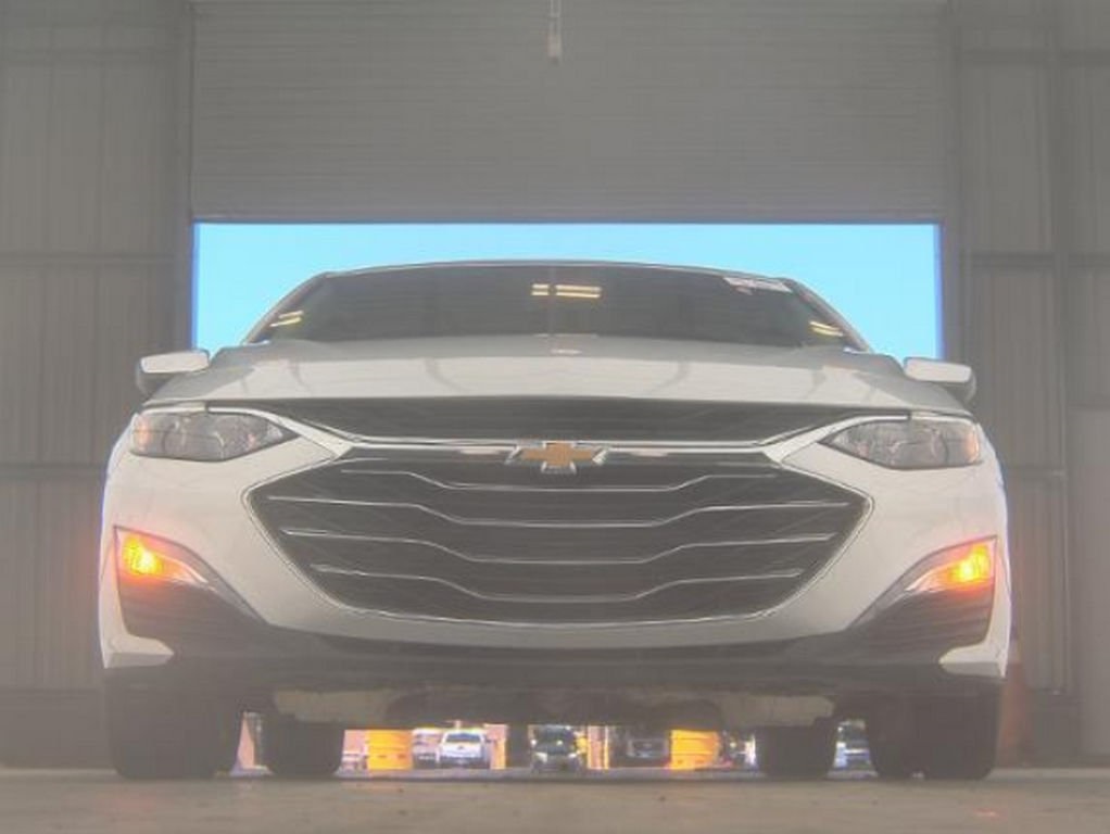 2021 Chevrolet Malibu 1LT photo 3