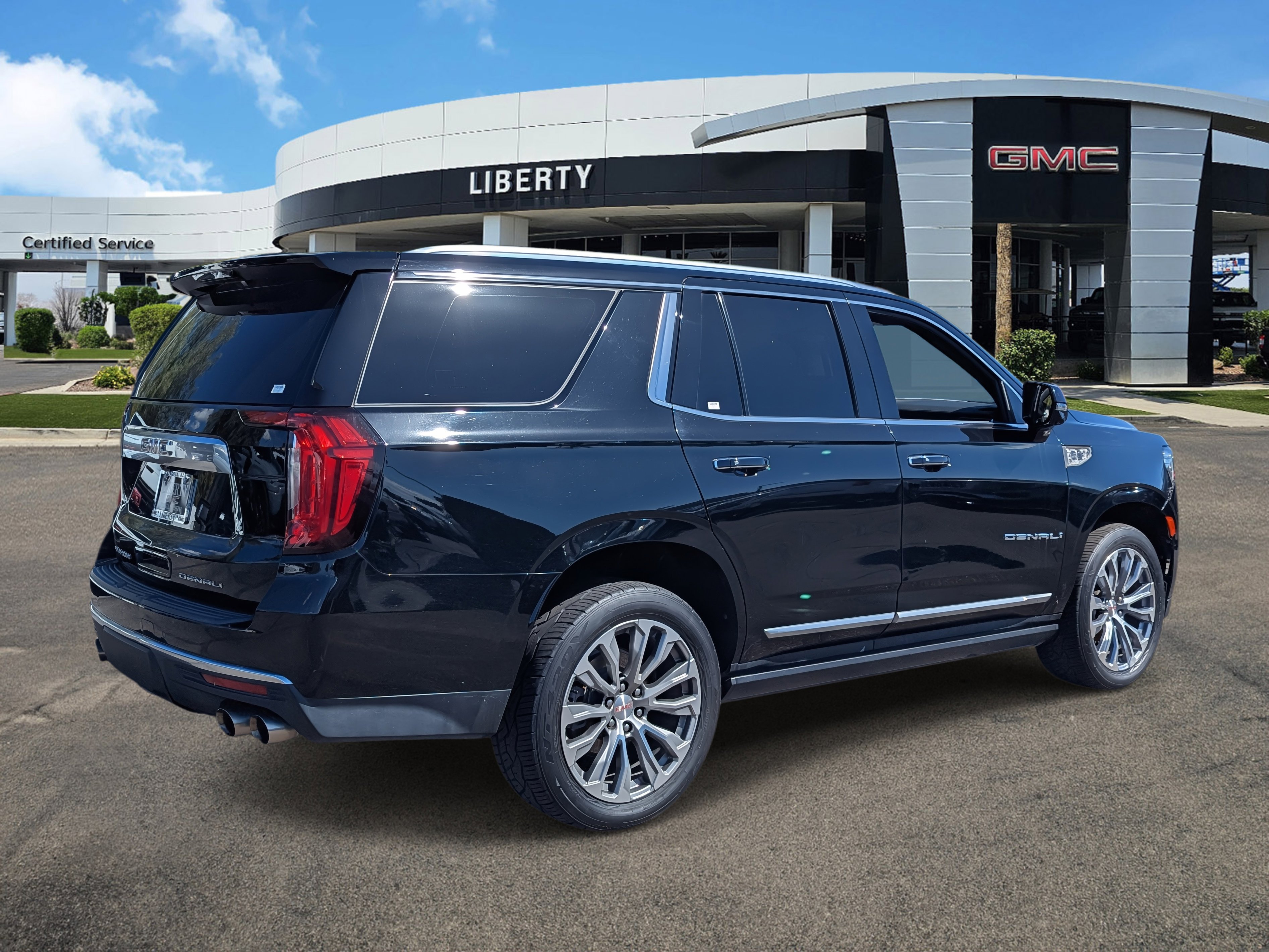 2021 Gmc Yukon Denali photo 3