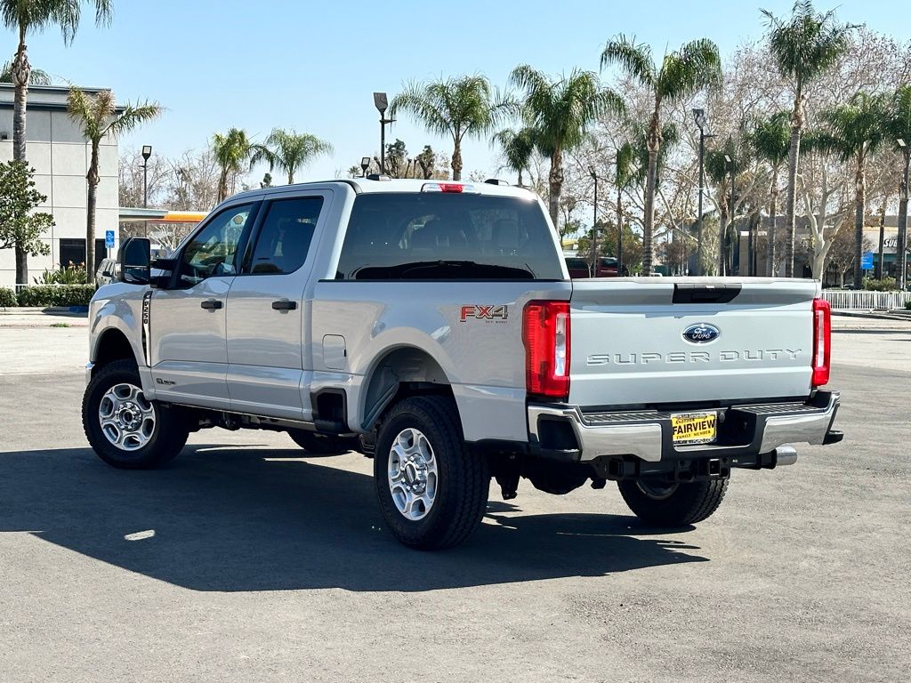 2025 Ford F-250 XLT photo 4