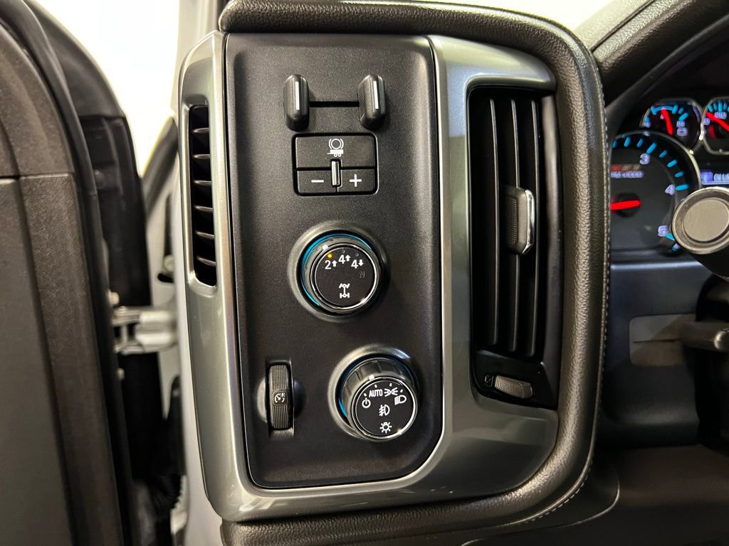 2018 Chevrolet Silverado 2500HD LTZ photo 15