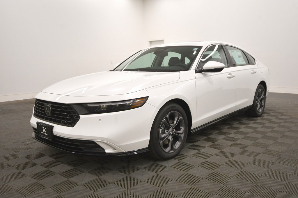 2025 Honda Accord Hybrid EX-L photo 2
