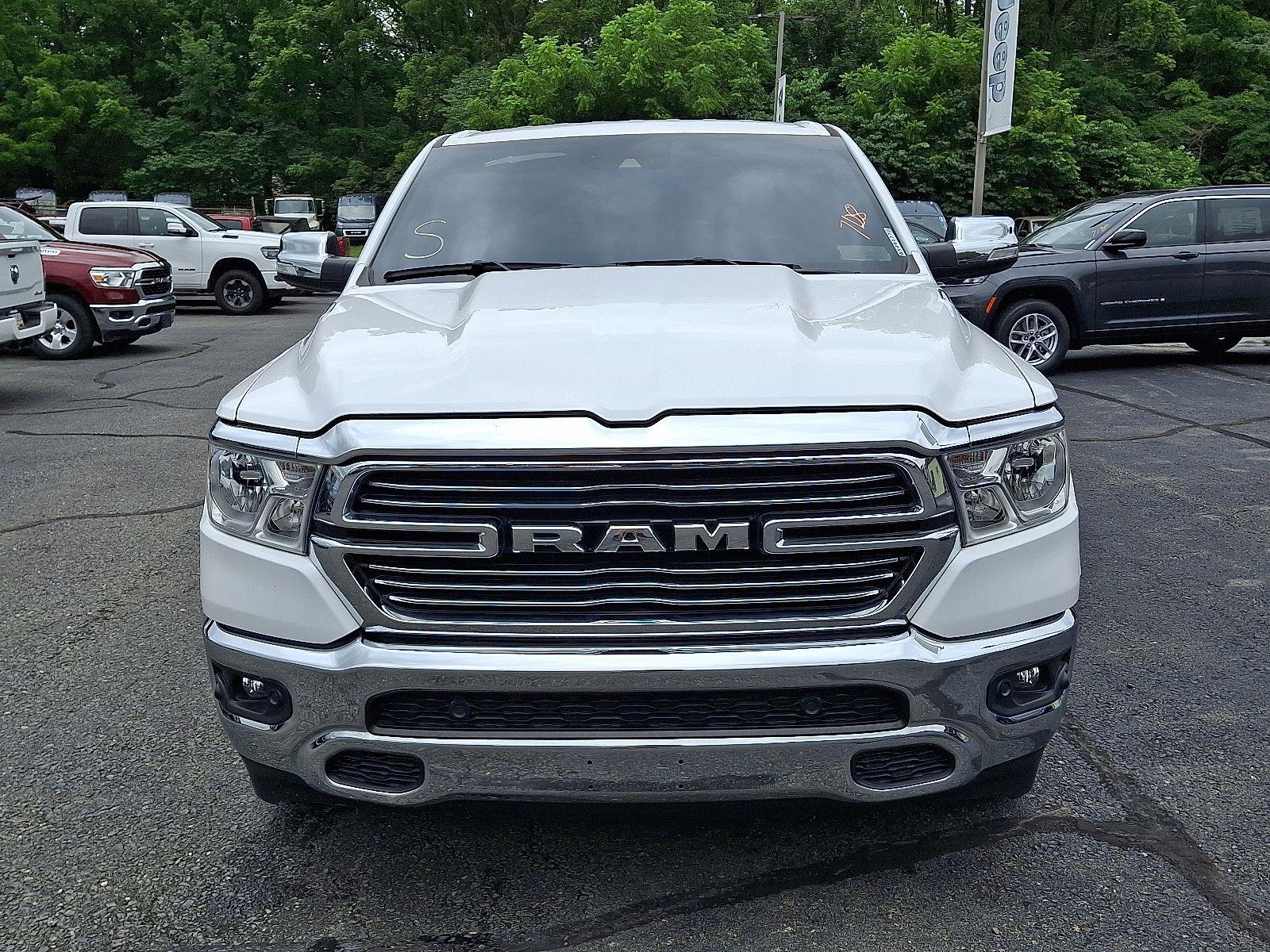 2022 Ram 1500 Laramie photo 2
