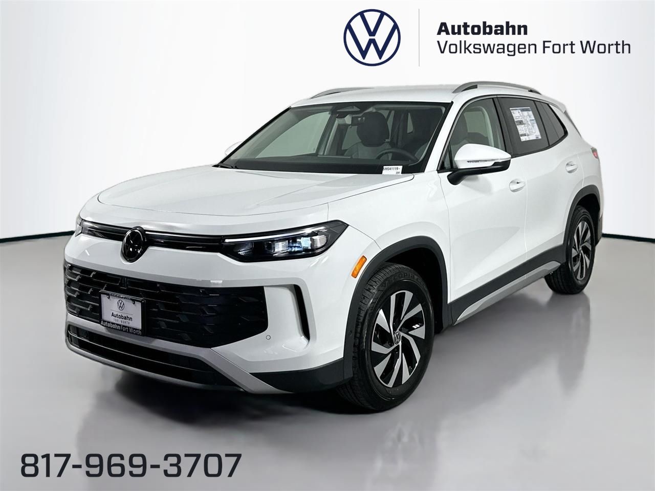 2025 Volkswagen Tiguan S's photo