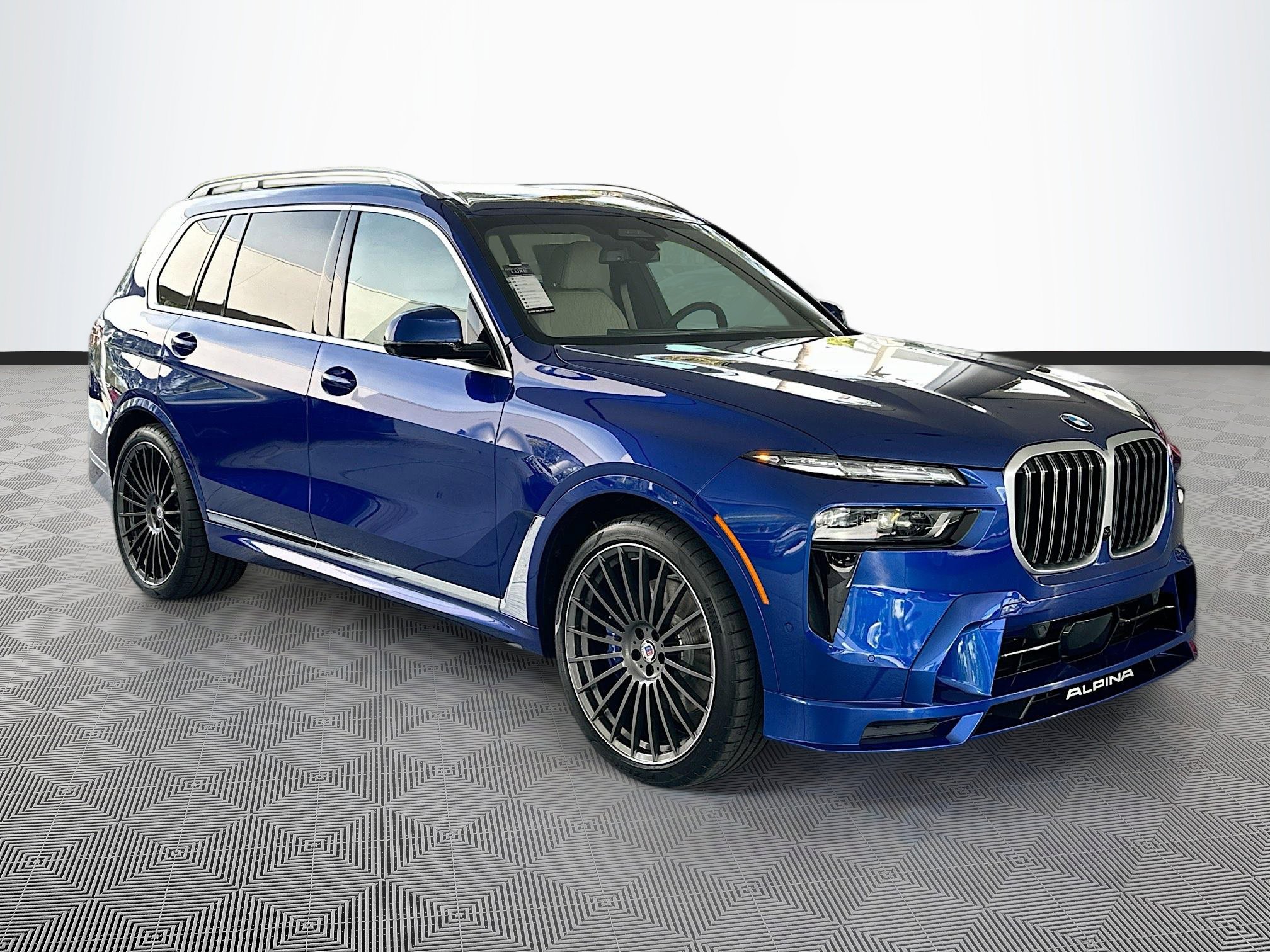 2026 BMW X7 ALPINA XB7's photo