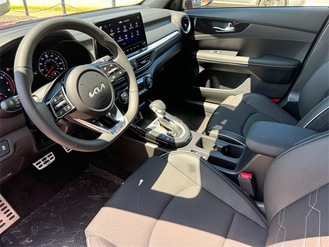 2024 Kia Forte GT-Line photo 12