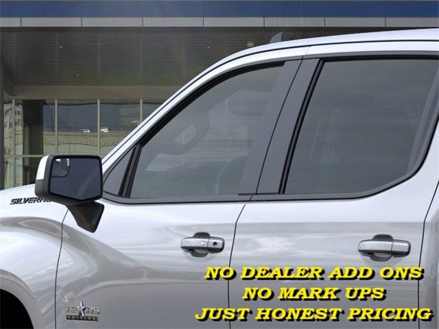 2026 Chevrolet Silverado 1500 LT photo 2