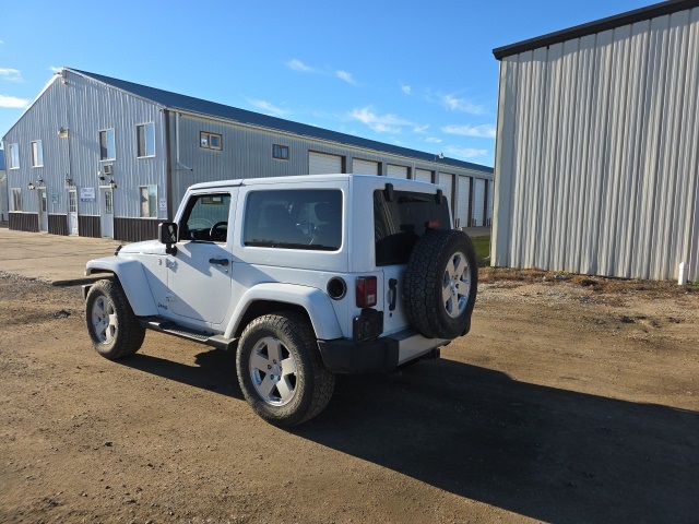2011 Jeep Wrangler Sahara photo 4