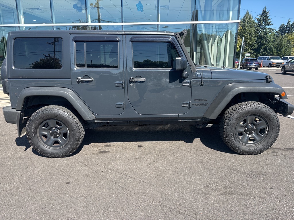 2016 Jeep Wrangler Unlimited Sport photo 5