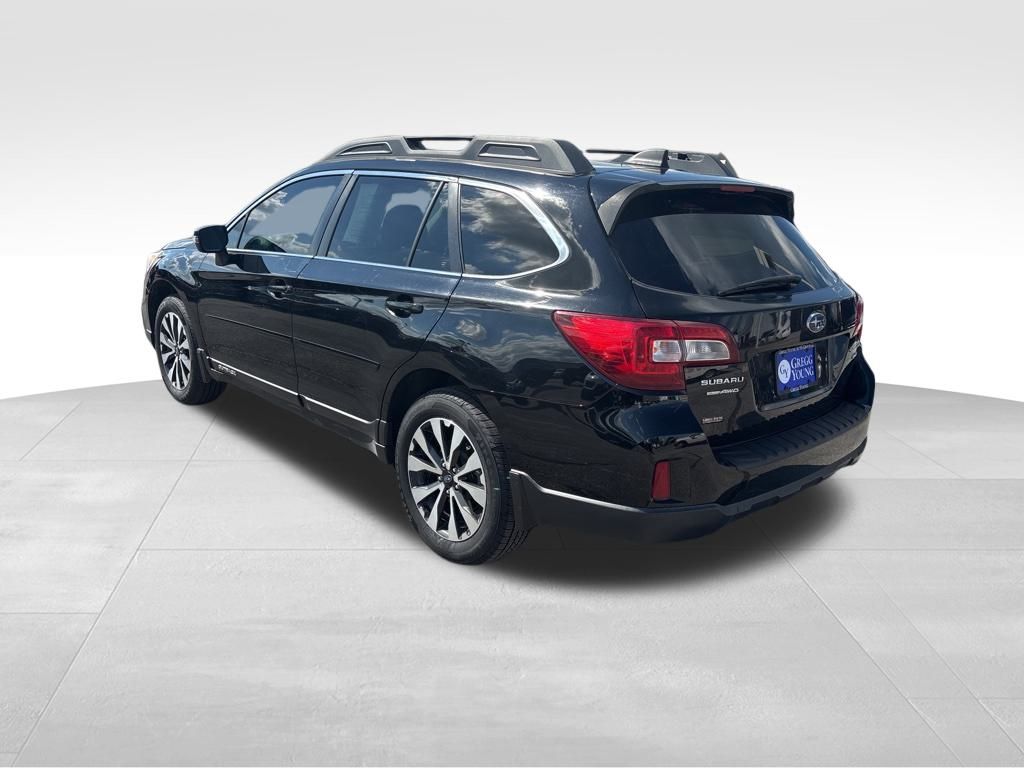 2017 Subaru Outback 3.6R Limited photo 3