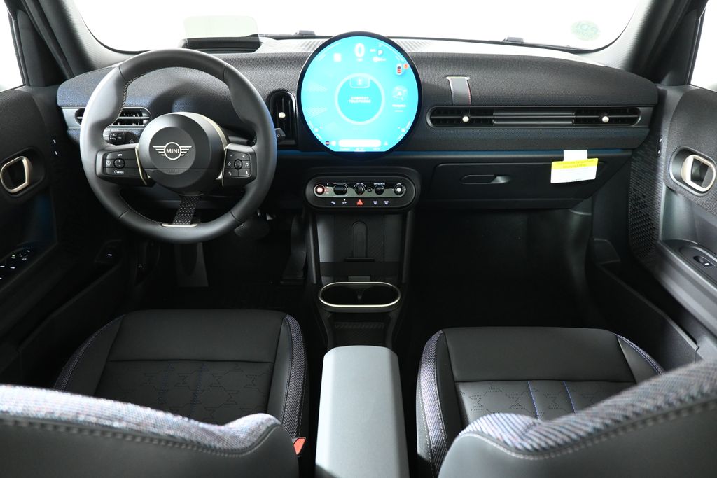 2026 Mini Cooper 4 Door Hardtop Signature photo 4