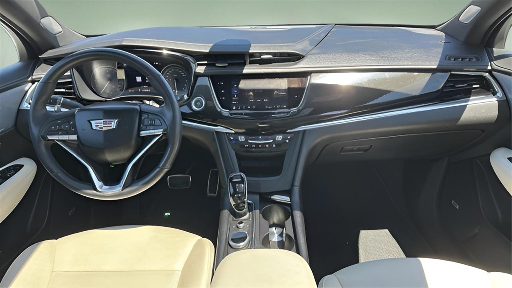 2023 Cadillac XT6 Sport photo 8