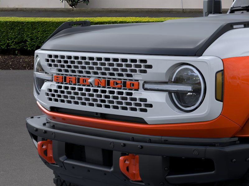 2025 Ford Bronco First Edition photo 18