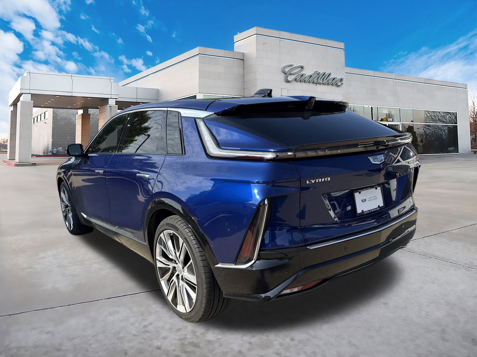 2024 Cadillac Lyriq Luxury photo 5