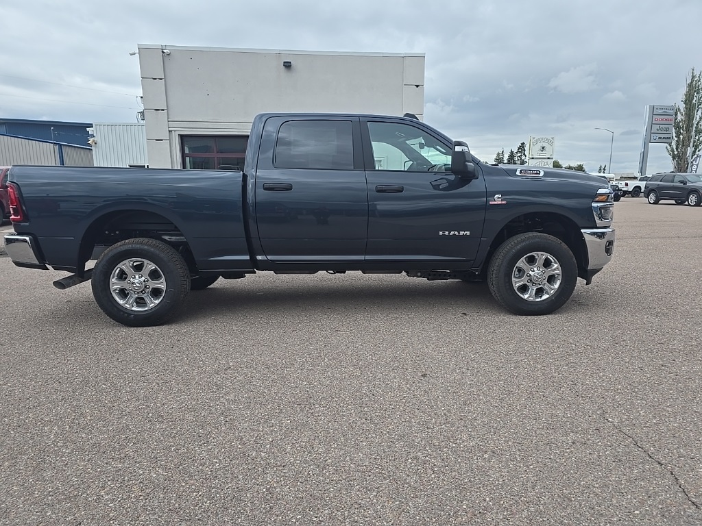 2026 Ram 2500 Big Horn photo 8