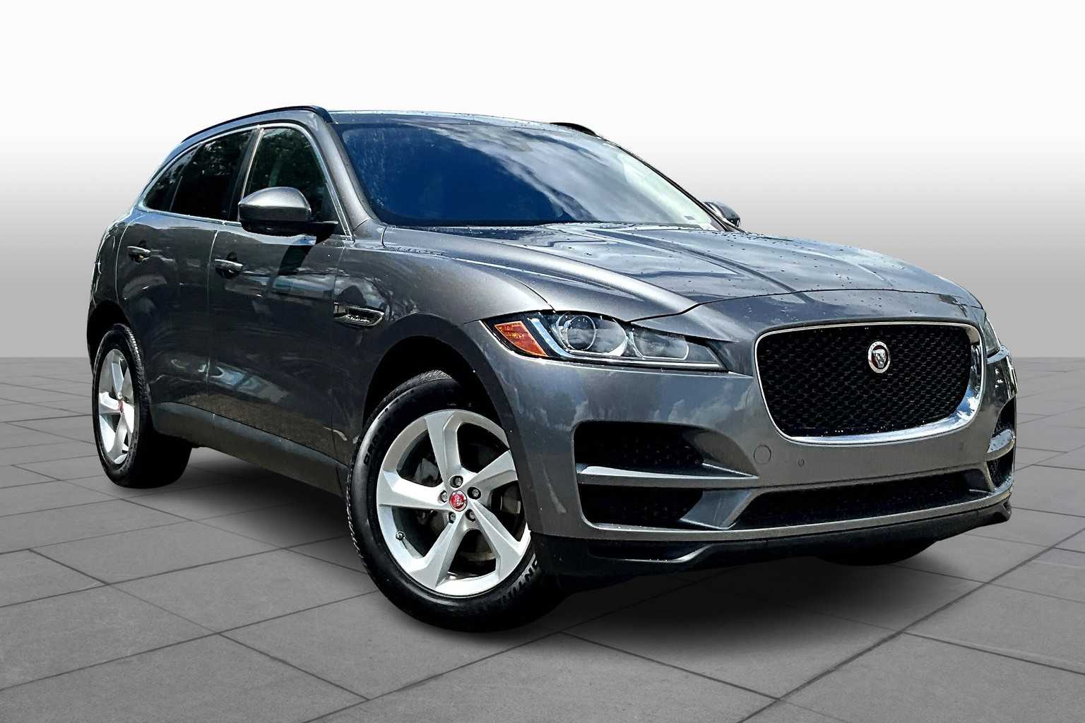 2019 Jaguar F-PACE Premium photo 2