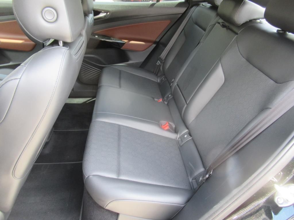 2022 Volkswagen ID.4 Pro S photo 27