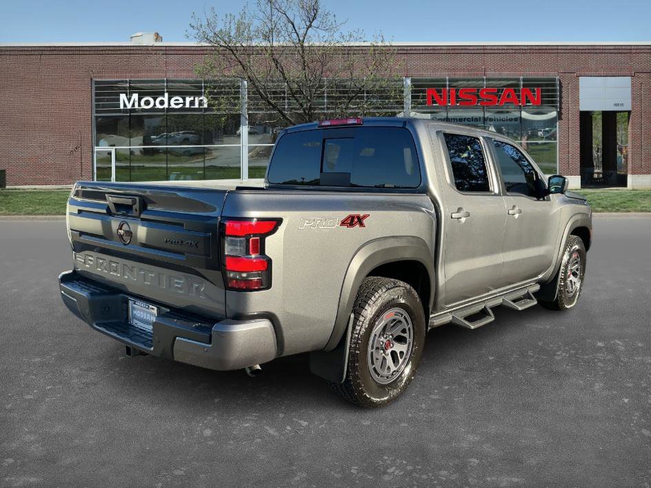 2025 Nissan Frontier PRO-4X photo 4