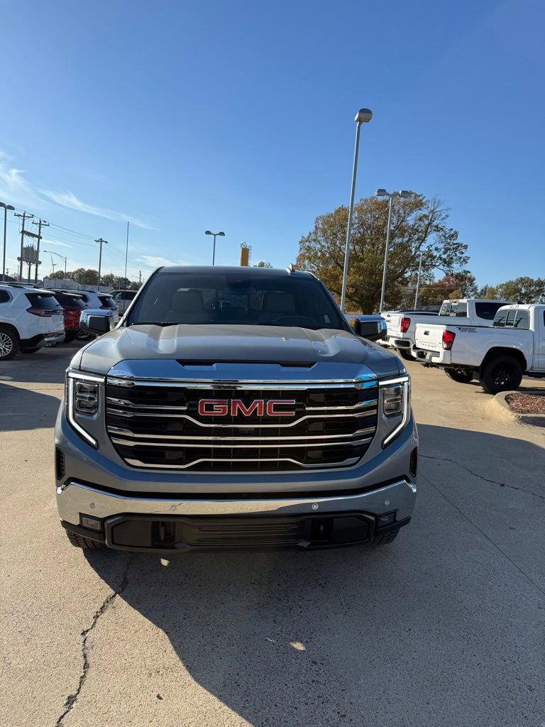 2026 Gmc Sierra 1500 SLT photo 3