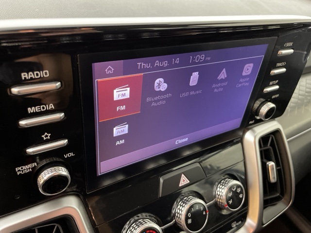 2022 Kia Sorento LX photo 21